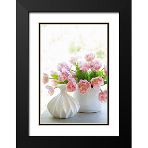 Tulip Bouquet I Black Modern Wood Framed Art Print with Double Matting by Millet, Karyn