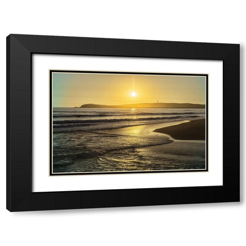 Beach Sun Black Modern Wood Framed Art Print with Double Matting by Villa, Mlli