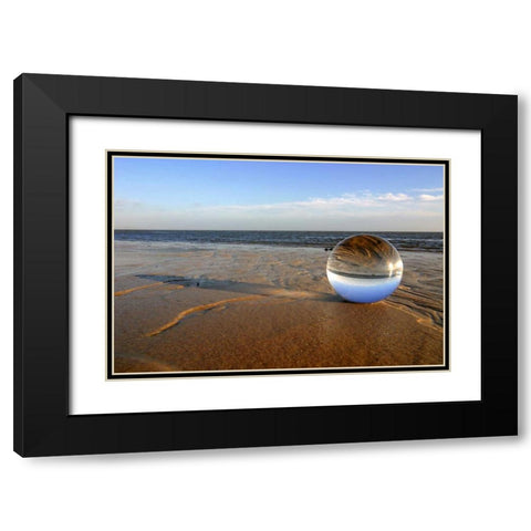 Am Strand von Sylt Black Modern Wood Framed Art Print with Double Matting by Rossmeissl, Gerhard