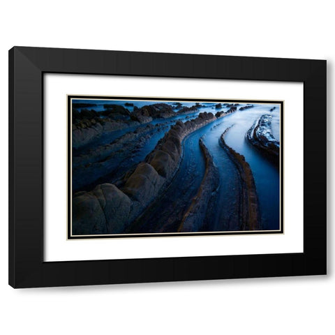 In search of light Black Modern Wood Framed Art Print with Double Matting by Vera, Urtzi