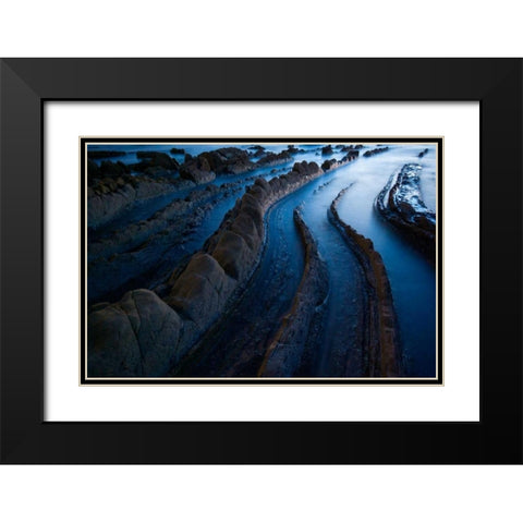 In search of light Black Modern Wood Framed Art Print with Double Matting by Vera, Urtzi