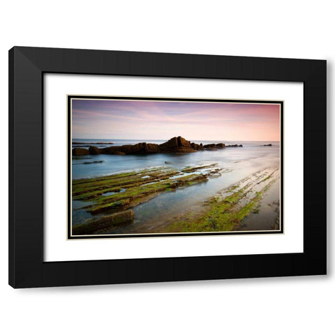 The crown Black Modern Wood Framed Art Print with Double Matting by Vera, Urtzi