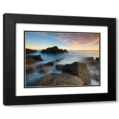 The patxa Black Modern Wood Framed Art Print with Double Matting by Vera, Urtzi