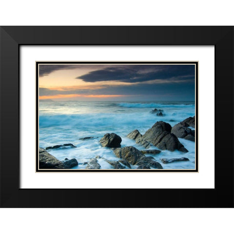 Last brightness Black Modern Wood Framed Art Print with Double Matting by Vera, Urtzi