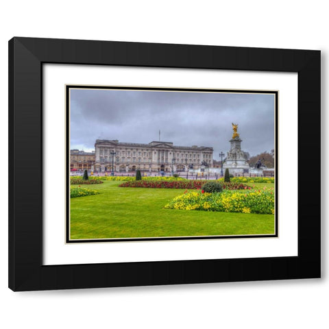 Buckingham Palace and St James Park, London Black Modern Wood Framed Art Print with Double Matting by Frank, Assaf
