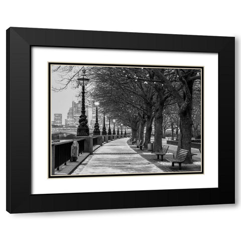 Thames promenade-London Black Modern Wood Framed Art Print with Double Matting by Frank, Assaf