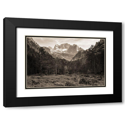 Mountains in the Middle    Black Modern Wood Framed Art Print with Double Matting by Podt, Martin