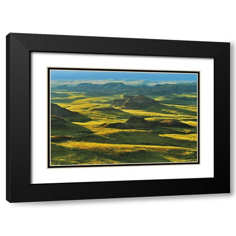 Canada, Grasslands NP Killdeer Badlands, sunset Black Modern Wood Framed Art Print with Double Matting by Grandmaison, Mike