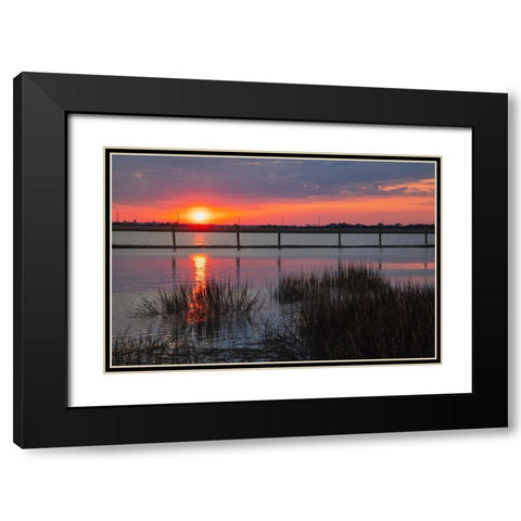 USA-Georgia-Jekyll Island-Sunset on Jekyll Island Black Modern Wood Framed Art Print with Double Matting by Looney, Hollice