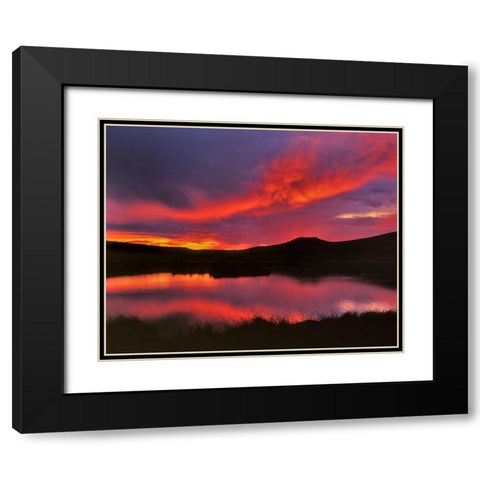 USA, Oregon Sunset over Upper Klamath Lake Black Modern Wood Framed Art Print with Double Matting by Terrill, Steve