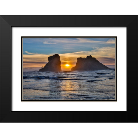 Usa-Oregon-Bandon Bandon Beach-Sunset at the Beach Black Modern Wood Framed Art Print with Double Matting by Looney, Hollice
