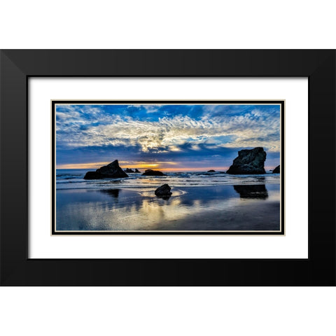 USA-Oregon-Bandon-Beach Black Modern Wood Framed Art Print with Double Matting by Restuccia, Joe III