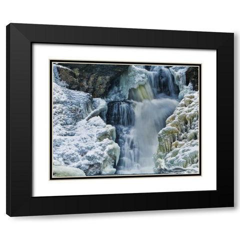 PA, Delaware Water Gap NRA Raymondsills Falls Black Modern Wood Framed Art Print with Double Matting by OBrien, Jay