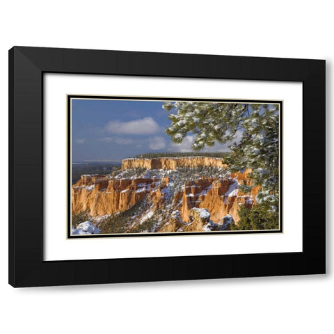 UT, Bryce Canyon Sunrise on canyon formations Black Modern Wood Framed Art Print with Double Matting by Paulson, Don