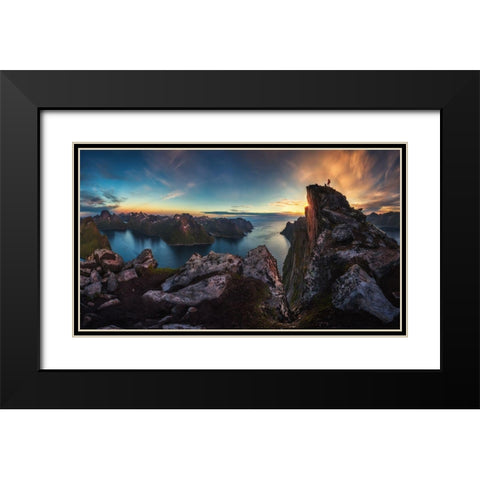 The Vista Black Modern Wood Framed Art Print with Double Matting by Nicholas Roemmelt, Dr.