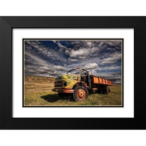 Z 466 Black Modern Wood Framed Art Print with Double Matting by H. Ingibergsson, Torsteinn