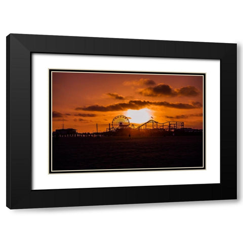 Sunset Of Santa Monica Black Modern Wood Framed Art Print with Double Matting by Fernandez Del, Sergio