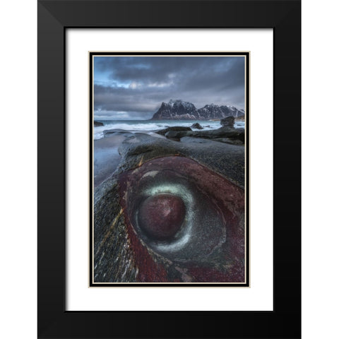 Ojo Black Modern Wood Framed Art Print with Double Matting by Gonzalez, Carlos