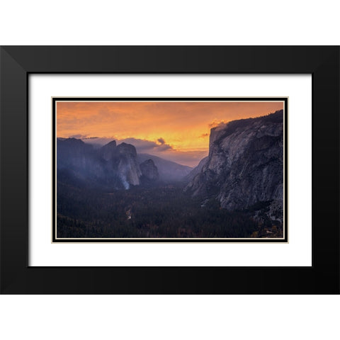 Reverse Tunnel View Black Modern Wood Framed Art Print with Double Matting by Lin, Ning