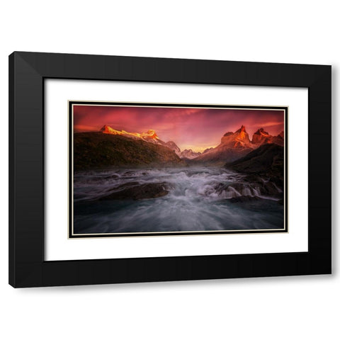 Picturesque Black Modern Wood Framed Art Print with Double Matting by Su, Yuan