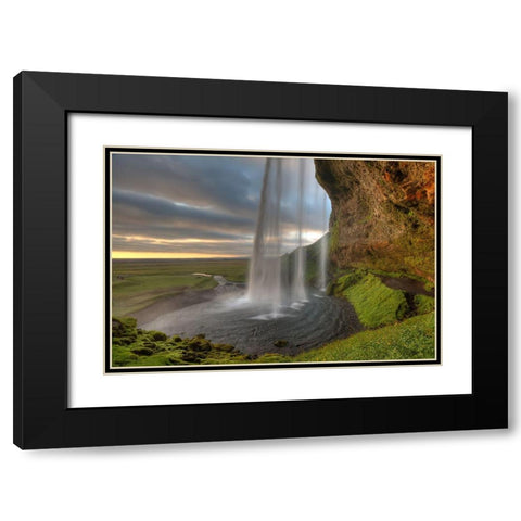The Curtrain Black Modern Wood Framed Art Print with Double Matting by Eichelberg, Amnon