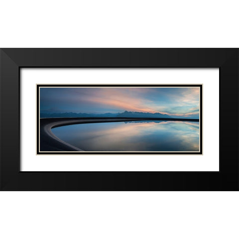 In A Round Mirror Black Modern Wood Framed Art Print with Double Matting by Svoboda MQEP, Peter