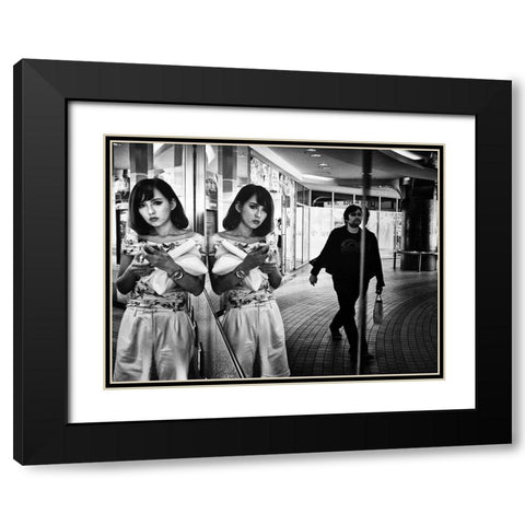 Mirror Black Modern Wood Framed Art Print with Double Matting by Suzuki, Tatsuo