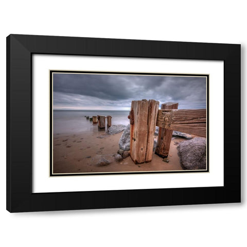 Weathered Wood In Colour Black Modern Wood Framed Art Print with Double Matting by Holmes, John