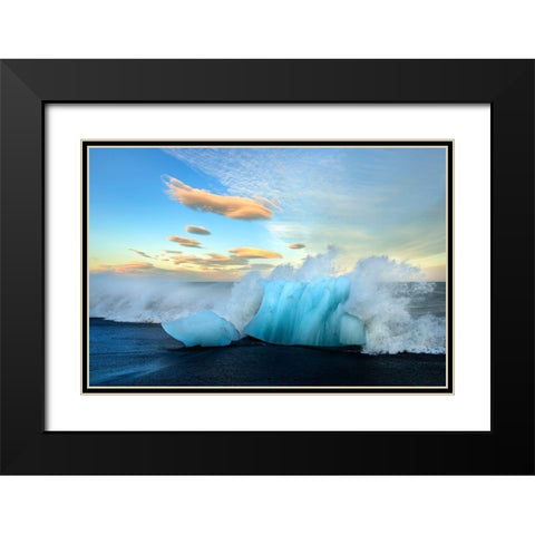Gletschereis Sudkuste Black Modern Wood Framed Art Print with Double Matting by Seidel, Leo