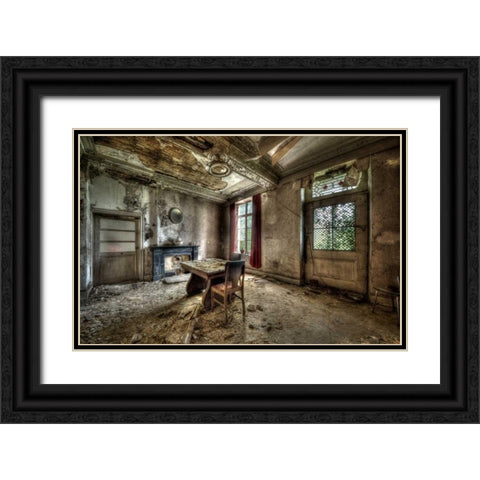 Chateau de vivre I  Black Ornate Wood Framed Art Print with Double Matting by Sneeuw, Ivo