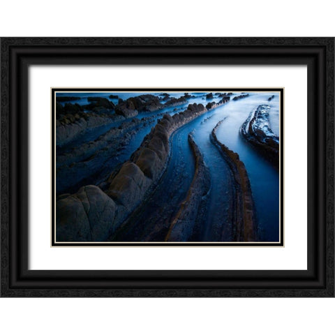 In search of light Black Ornate Wood Framed Art Print with Double Matting by Vera, Urtzi