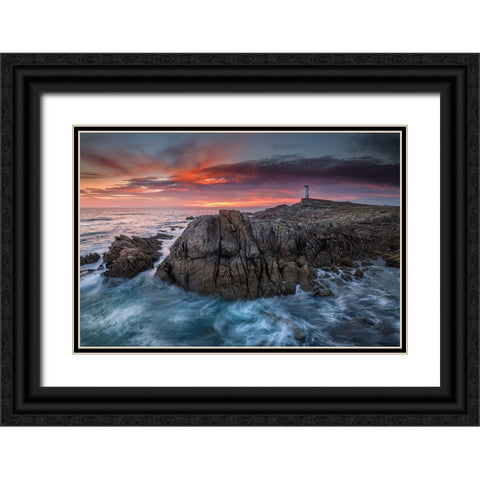 O Roncudo Black Ornate Wood Framed Art Print with Double Matting by Mendoza, Chencho