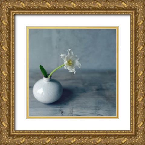 Single Bloom Gold Ornate Wood Framed Art Print with Double Matting by Gardner, Sarah