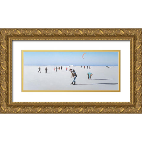 Wintersonntag am Strand Gold Ornate Wood Framed Art Print with Double Matting by Kock, Bernhard