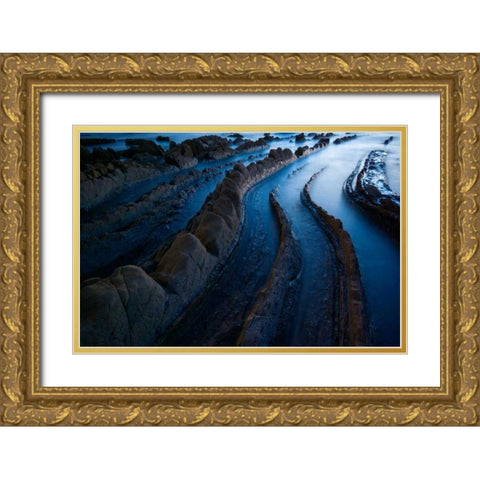 In search of light Gold Ornate Wood Framed Art Print with Double Matting by Vera, Urtzi