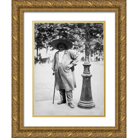 Paris, 1899-1900 - Fort de la Halle - Market Porter Gold Ornate Wood Framed Art Print with Double Matting by Atget, Eugene