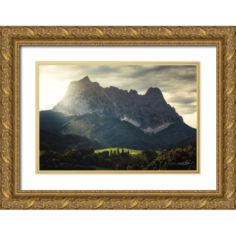 In the Spotlight II Gold Ornate Wood Framed Art Print with Double Matting by Podt, Martin