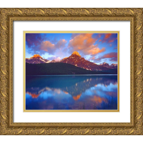 Canada, Alberta, Sunrise over a lake in Banff NP Gold Ornate Wood Framed Art Print with Double Matting by Talbot Frank, Christopher