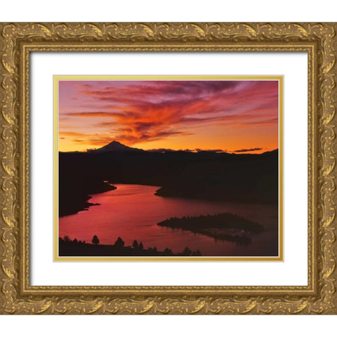 OR, Jefferson Co, Lake Billy Chinook at sunset Gold Ornate Wood Framed Art Print with Double Matting by Terrill, Steve