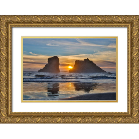 Usa-Oregon-Bandon Bandon Beach-Sunset at the Beach Gold Ornate Wood Framed Art Print with Double Matting by Looney, Hollice