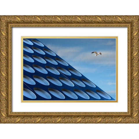 The Seagull Gold Ornate Wood Framed Art Print with Double Matting by van Maastricht, Henk