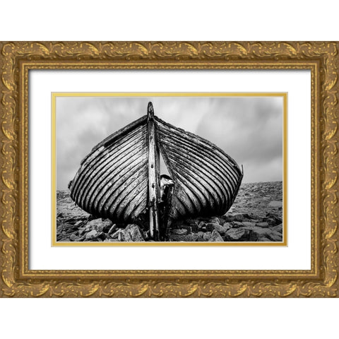 qPeekabooq Gold Ornate Wood Framed Art Print with Double Matting by Jin, Jie