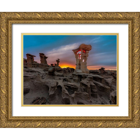 Dream Of The Valley Gold Ornate Wood Framed Art Print with Double Matting by Shi, Mei