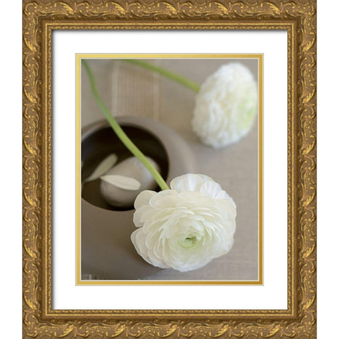 Renoncules sur bol Gold Ornate Wood Framed Art Print with Double Matting by Chatelain, Sonia