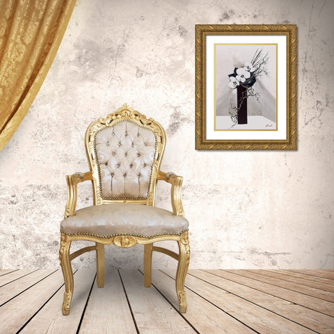 DeÂ´licatesse dorchideÂ´es I Gold Ornate Wood Framed Art Print with Double Matting by Tramoni, Oliver