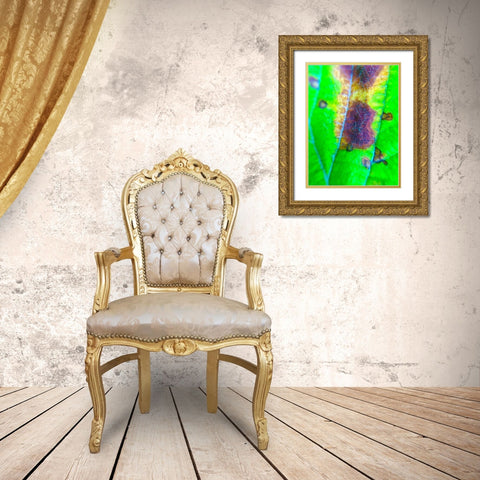 Green Leaf VII Gold Ornate Wood Framed Art Print with Double Matting by Grayscale