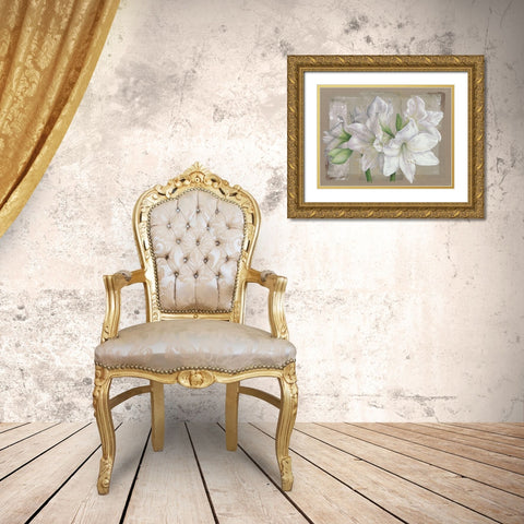 Amaryllis Blanc Gold Ornate Wood Framed Art Print with Double Matting by Cadoret, Virginie