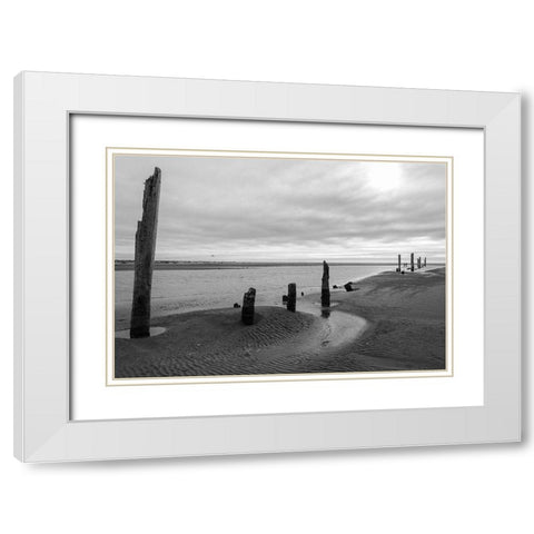 Pacific Beach BW White Modern Wood Framed Art Print with Double Matting by Hellmann, Stan