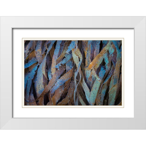 Sculptural Metal VII White Modern Wood Framed Art Print with Double Matting by Mahan, Kathy