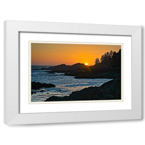 Last Peek White Modern Wood Framed Art Print with Double Matting by Burdick, Chuck